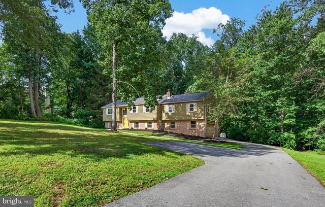 90 SCHOOLHOUSE LN, Coatesville, PA 19320