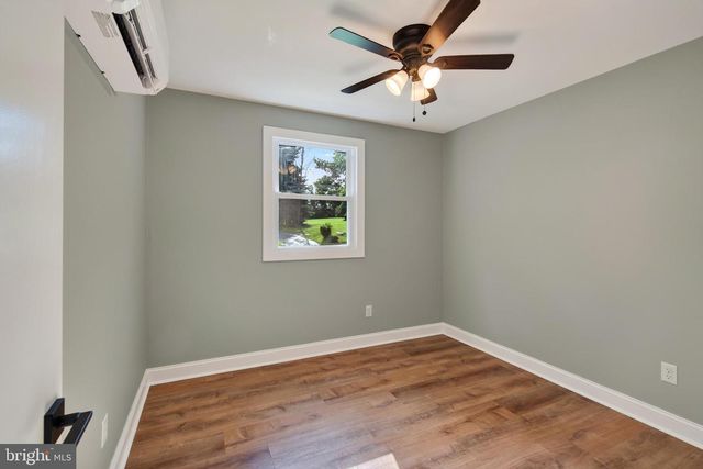 90 SCHOOLHOUSE LN, Coatesville, PA 19320