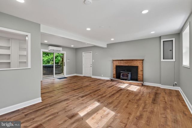 90 SCHOOLHOUSE LN, Coatesville, PA 19320