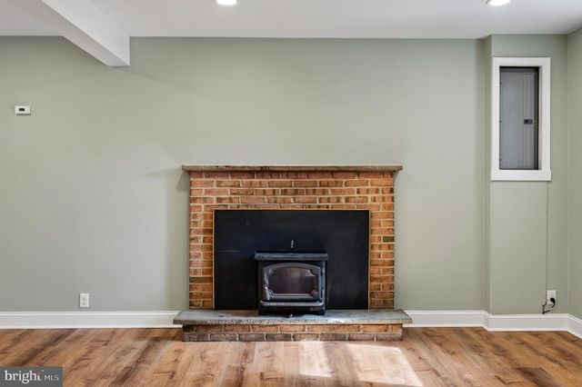 90 SCHOOLHOUSE LN, Coatesville, PA 19320