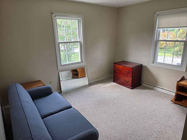 36 Ridgewood Rd, New Bedford, MA 02745