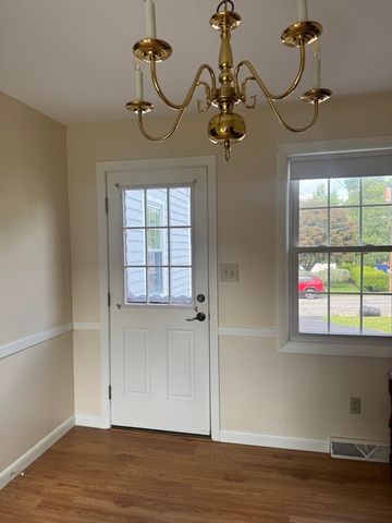 36 Ridgewood Rd, New Bedford, MA 02745