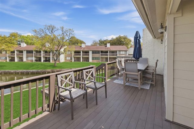 3914 Knollcrest Drive, Montgomery, TX 77356