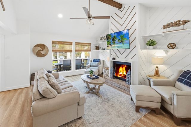 3914 Knollcrest Drive, Montgomery, TX 77356