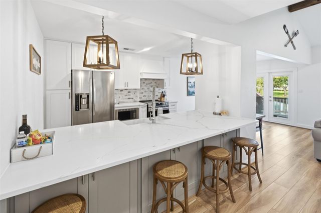 3914 Knollcrest Drive, Montgomery, TX 77356