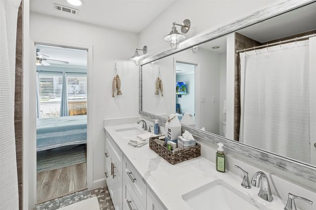 3914 Knollcrest Drive, Montgomery, TX 77356