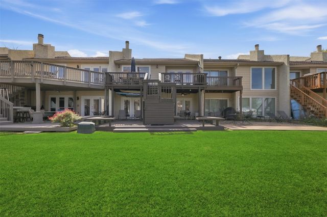 3914 Knollcrest Drive, Montgomery, TX 77356