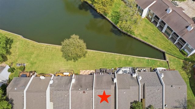 3914 Knollcrest Drive, Montgomery, TX 77356