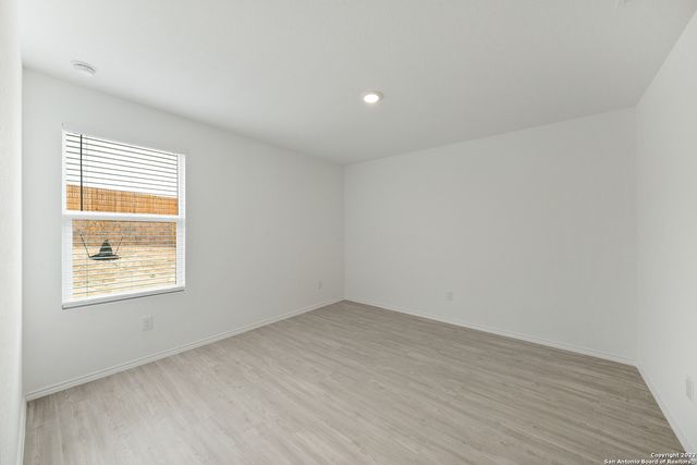 5531 Elm Valley Dr, San Antonio, TX 78242