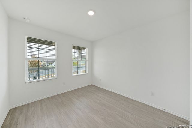 5531 Elm Valley Dr, San Antonio, TX 78242