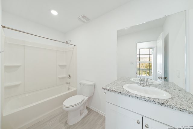 5531 Elm Valley Dr, San Antonio, TX 78242