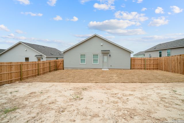 5531 Elm Valley Dr, San Antonio, TX 78242