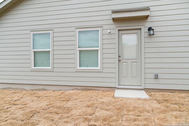 5531 Elm Valley Dr, San Antonio, TX 78242