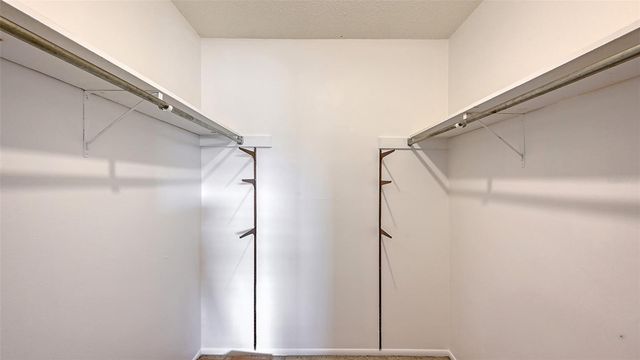 619 ALBEE FARM ROAD N, Nokomis, FL 34275