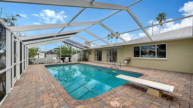 619 ALBEE FARM ROAD N, Nokomis, FL 34275