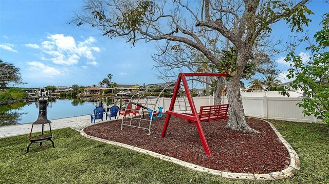 619 ALBEE FARM ROAD N, Nokomis, FL 34275