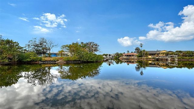 619 ALBEE FARM ROAD N, Nokomis, FL 34275