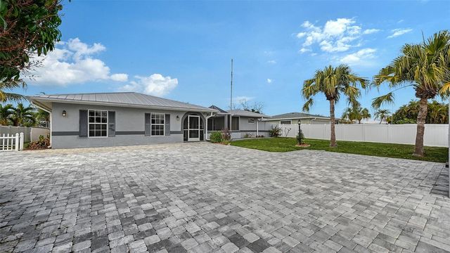 619 ALBEE FARM ROAD N, Nokomis, FL 34275
