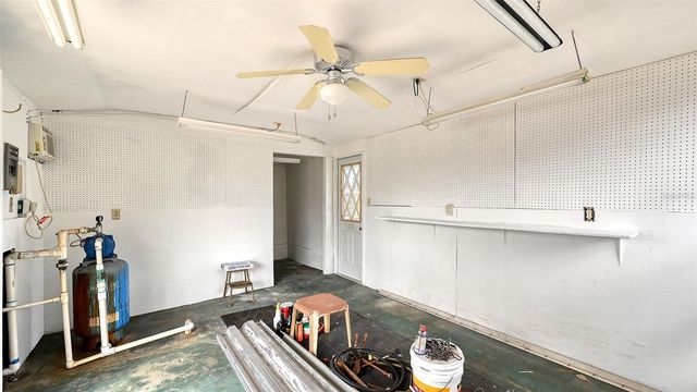 619 ALBEE FARM ROAD N, Nokomis, FL 34275