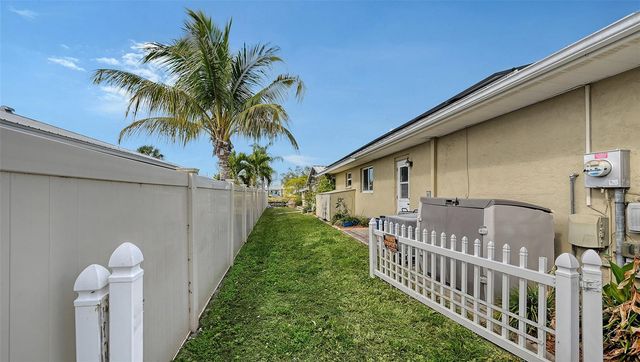 619 ALBEE FARM ROAD N, Nokomis, FL 34275