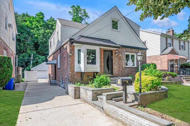 206-15 Richland Avenue, Oakland Gardens, NY 11364
