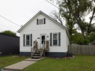 1341 3rd Avenue N, Fargo, ND 58102