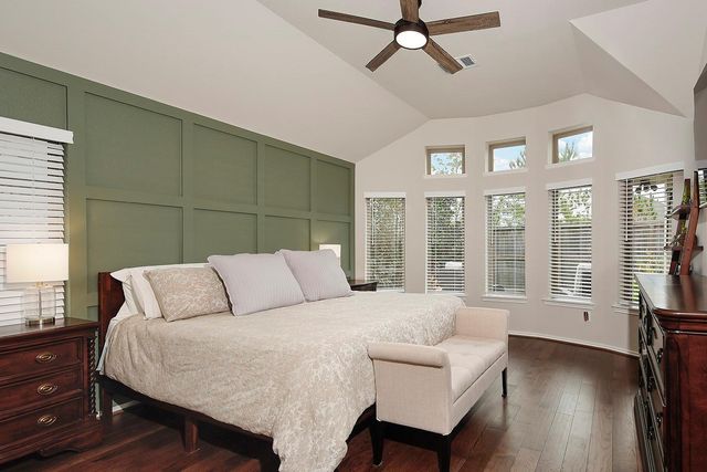 249 Trapper Creek Drive, Conroe, TX 77304