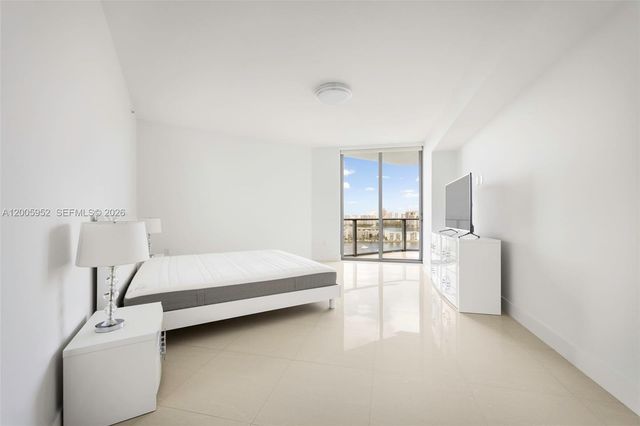 17301 Biscayne Blvd 1704, North Miami Beach, FL 33160