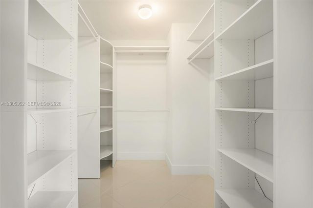 17301 Biscayne Blvd 1704, North Miami Beach, FL 33160