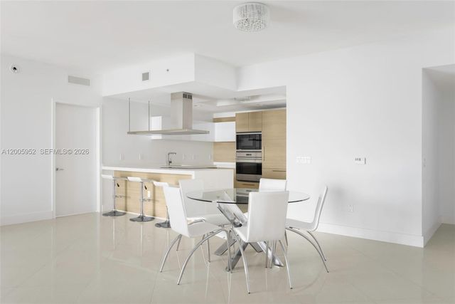 17301 Biscayne Blvd 1704, North Miami Beach, FL 33160