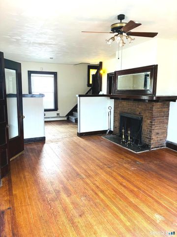 1910 Park Avenue, Bridgeport, CT 06604