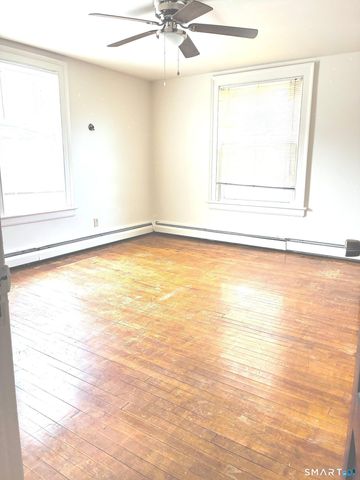 1910 Park Avenue, Bridgeport, CT 06604