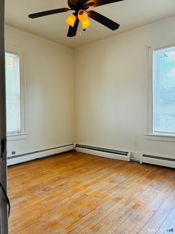 1910 Park Avenue, Bridgeport, CT 06604