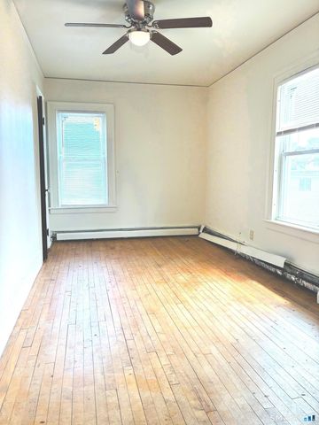 1910 Park Avenue, Bridgeport, CT 06604
