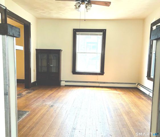 1910 Park Avenue, Bridgeport, CT 06604