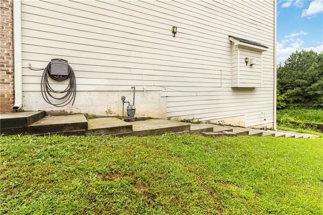 1044 Simonton Hill Court, Lawrenceville, GA 30045