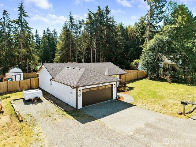 135 Masonic Hall Rd, Port Hadlock, WA 98339
