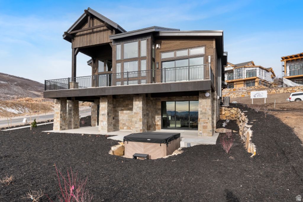 Image 5 of property listing at 11252 N REGAL RIDGE CT #14, Heber City, UT 84032