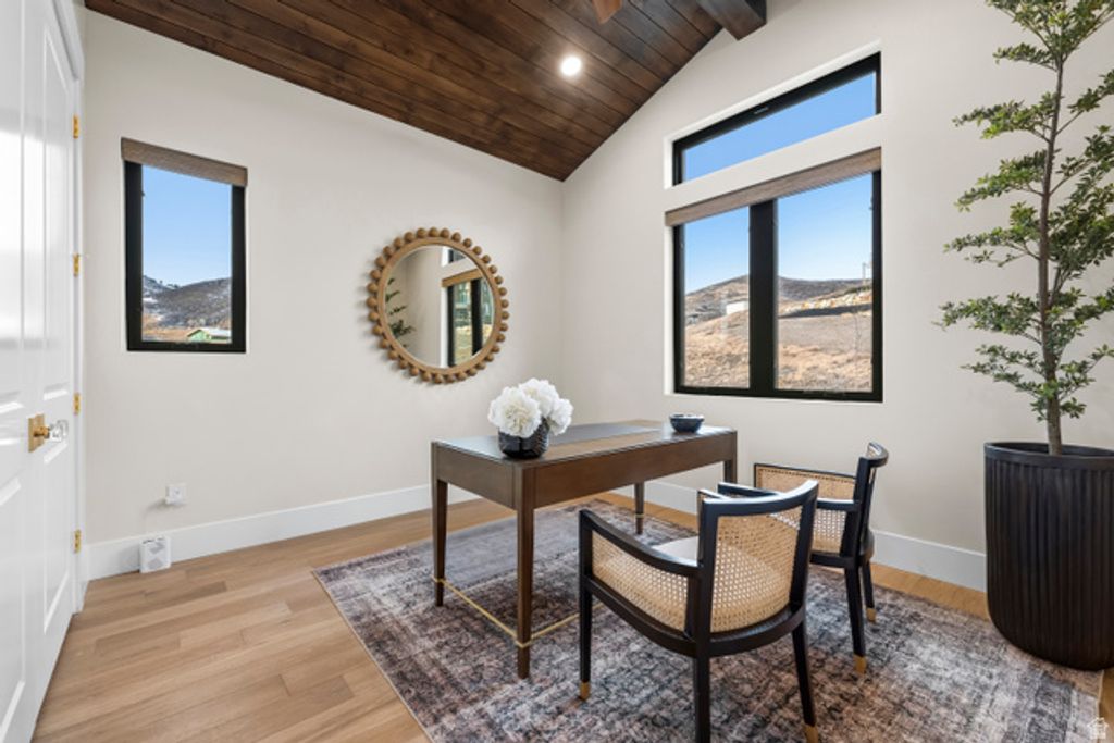 Image 8 of property listing at 11252 N REGAL RIDGE CT #14, Heber City, UT 84032