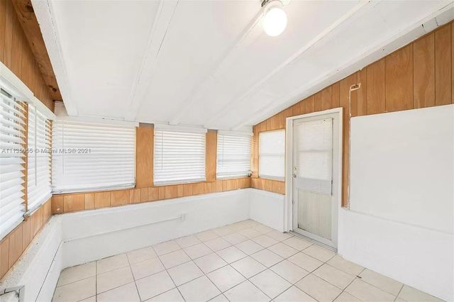 511 NW 18th St, Pompano Beach, FL 33060