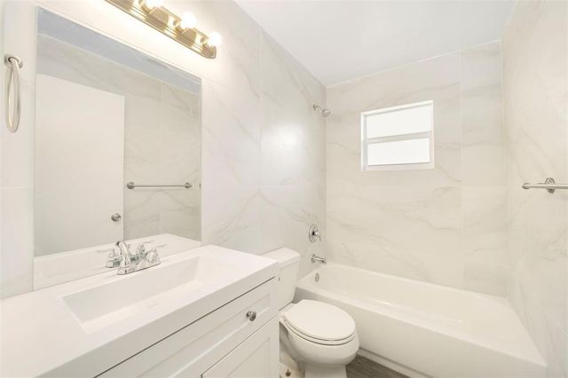 511 NW 18th St, Pompano Beach, FL 33060