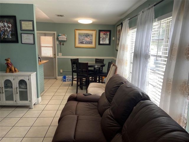 511 NW 18th St, Pompano Beach, FL 33060