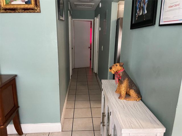 511 NW 18th St, Pompano Beach, FL 33060