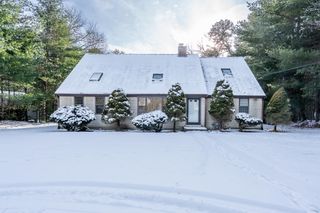 192 Sandy Valley Road, Marstons Mills, MA 02648