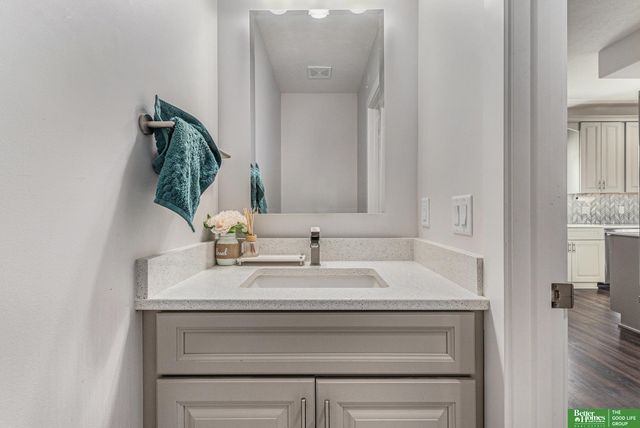 3319 Robyn Ridge Road, Fremont, NE 68025