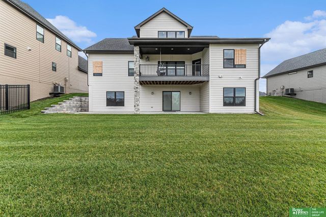 3319 Robyn Ridge Road, Fremont, NE 68025