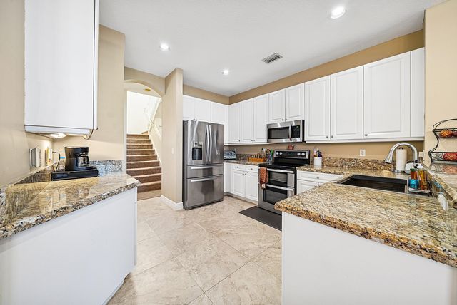 8147 Viale Matera, Lake Worth, FL 33467