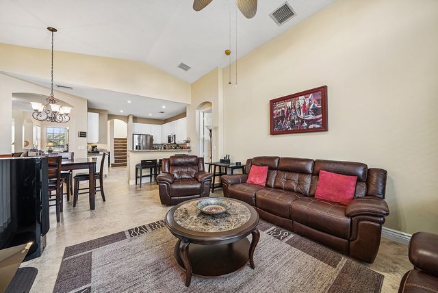 8147 Viale Matera, Lake Worth, FL 33467