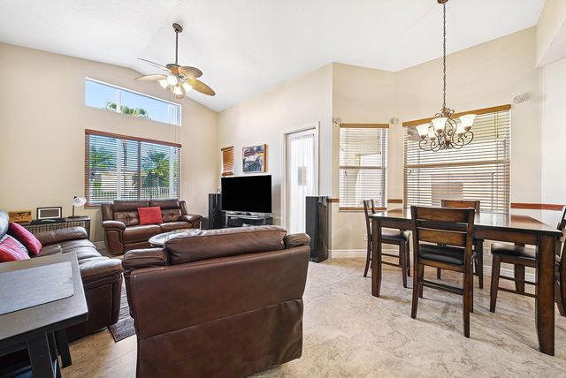 8147 Viale Matera, Lake Worth, FL 33467