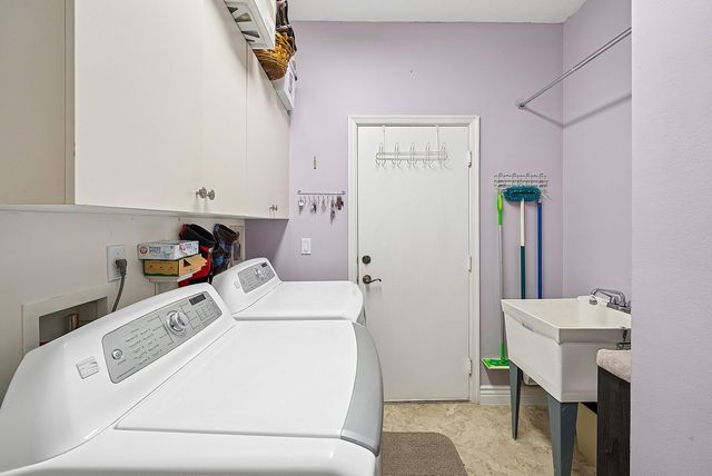 8147 Viale Matera, Lake Worth, FL 33467